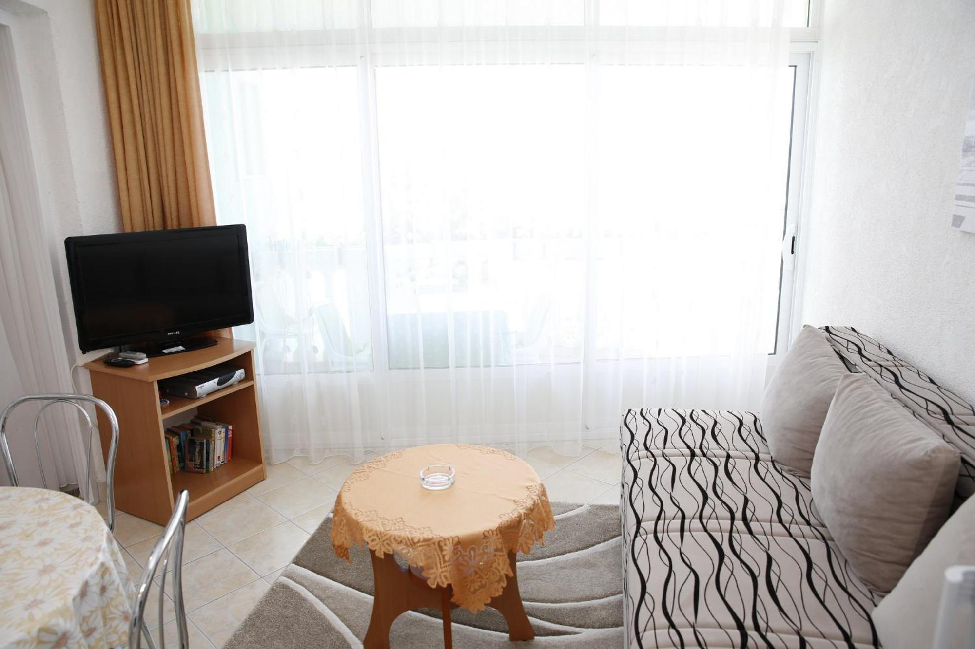 Apartments Katarine Zrinske Водице Экстерьер фото