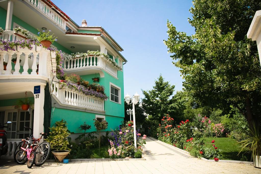 Apartments Katarine Zrinske Водице Экстерьер фото