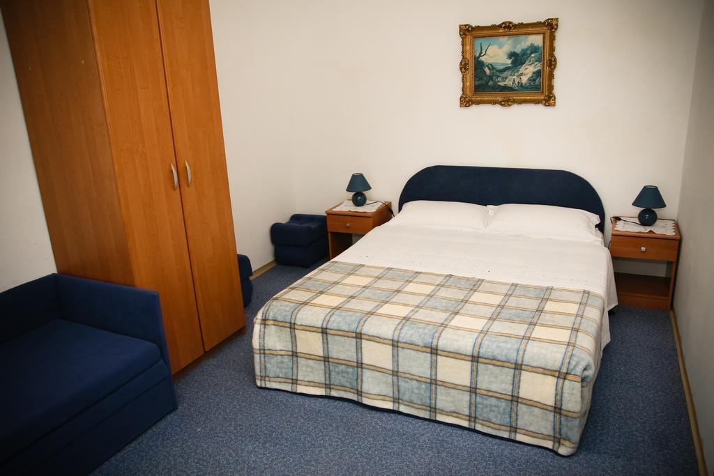 Apartments Katarine Zrinske Водице Экстерьер фото