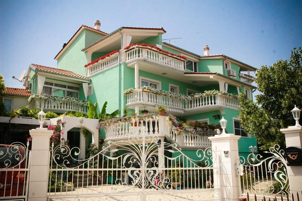 Apartments Katarine Zrinske Водице Экстерьер фото